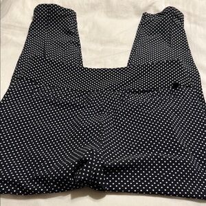Lululemon Black and White Polka Dot Pants
Size 6